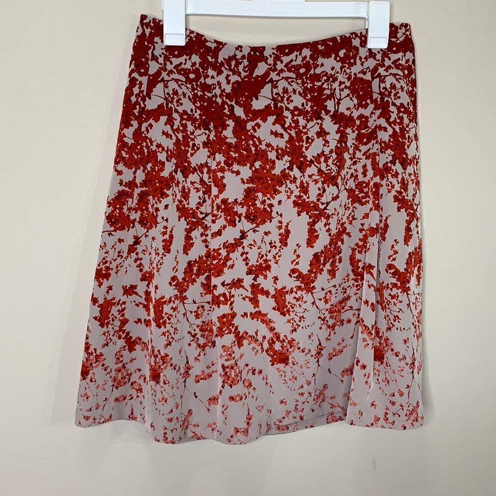 The limited small skirt zipper back red floral holiday skirt (h1)